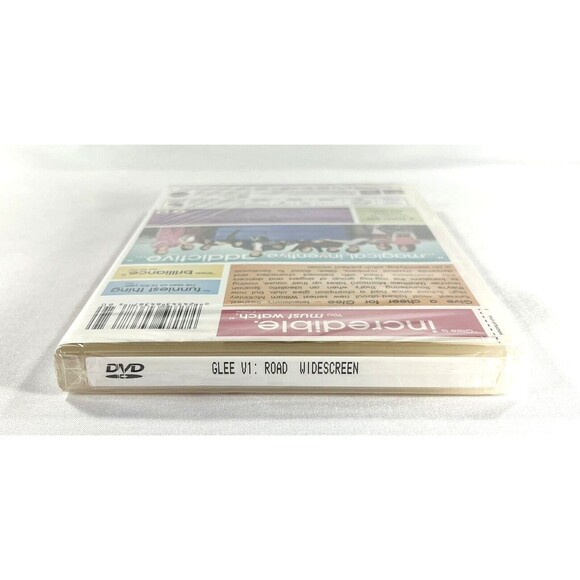 Glee: Season 1 Volume 1: Road to Sectionals Widescreen 4 Discs DVD New Sealed - Picture 5 of 6